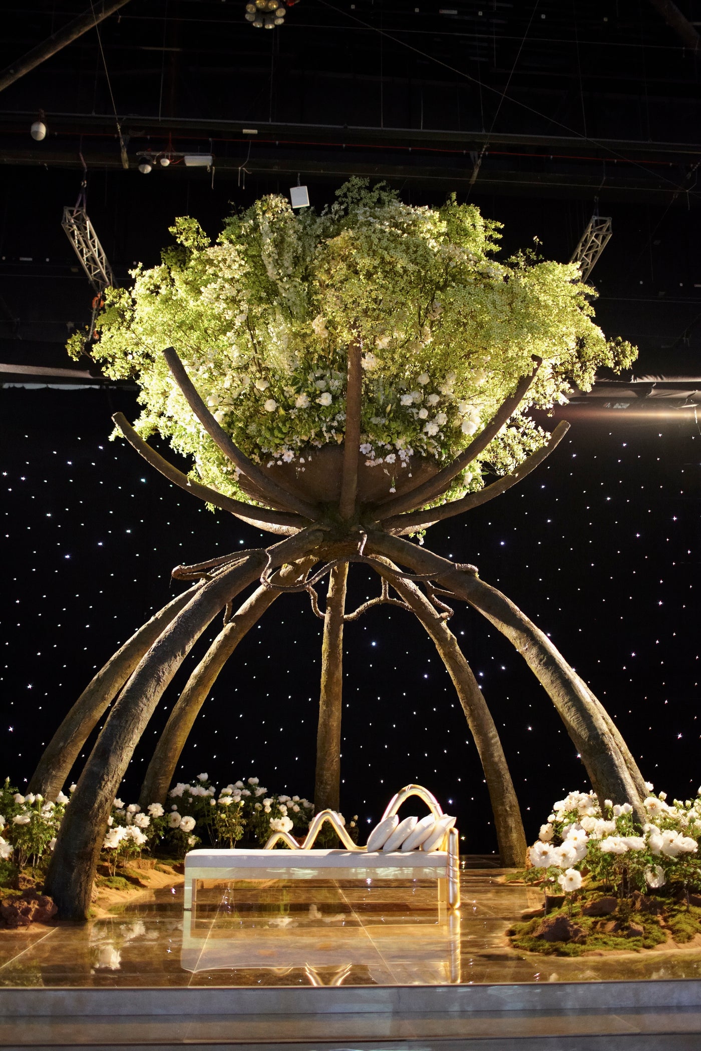 A Royal Garden Among the Stars