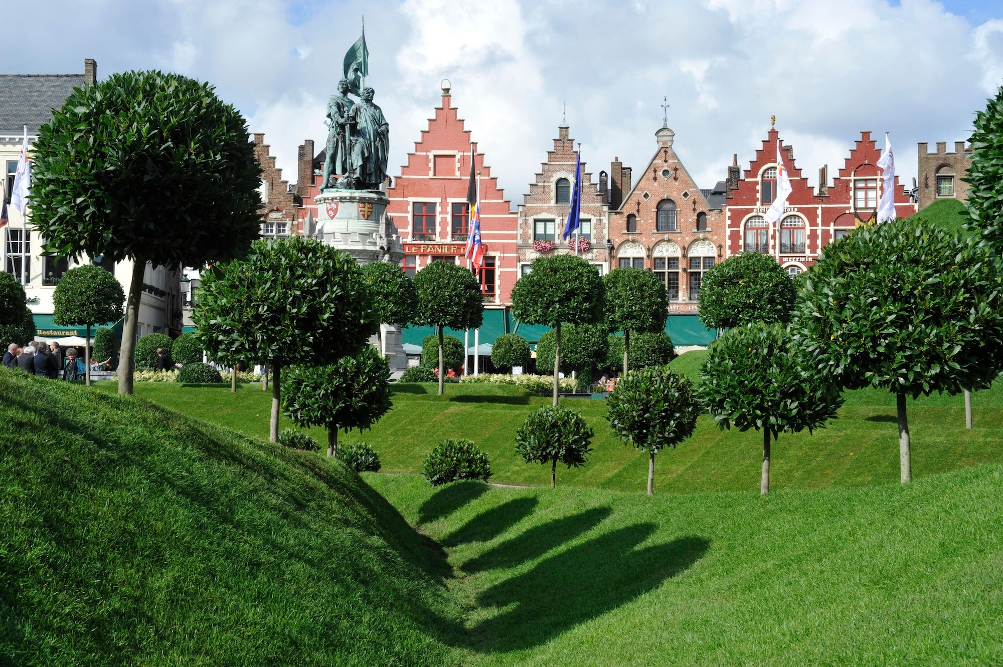 Monumental Square