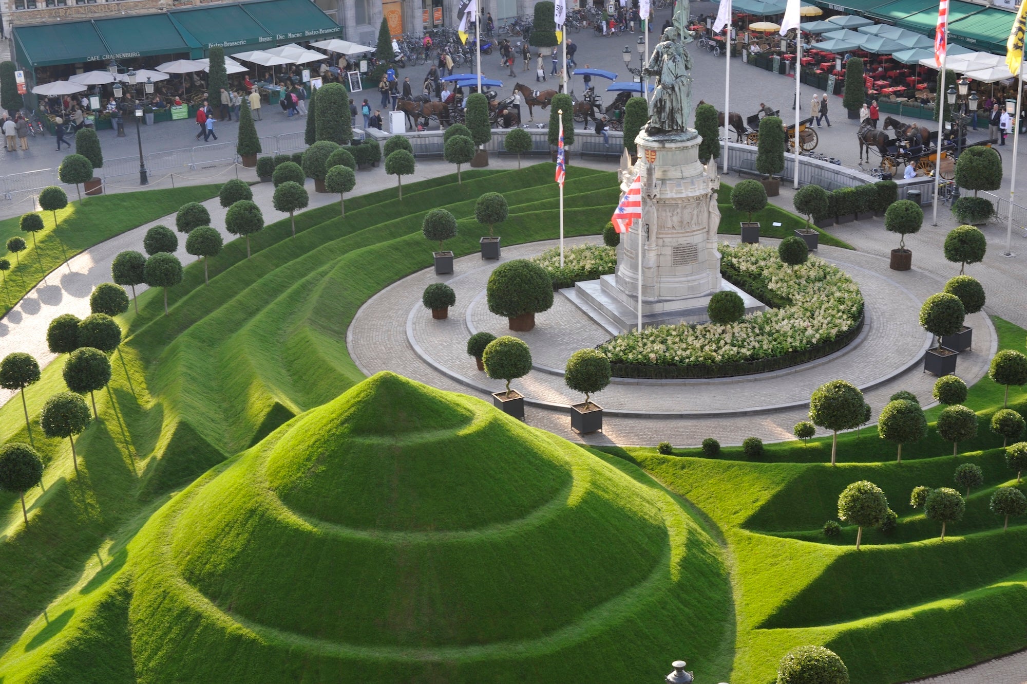 Monumental Square