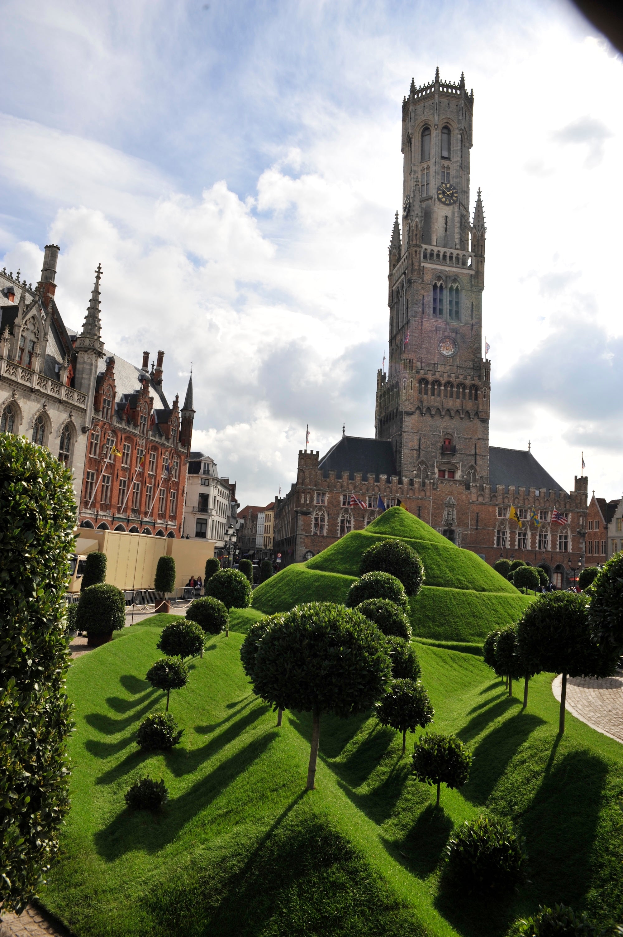 Monumental Square