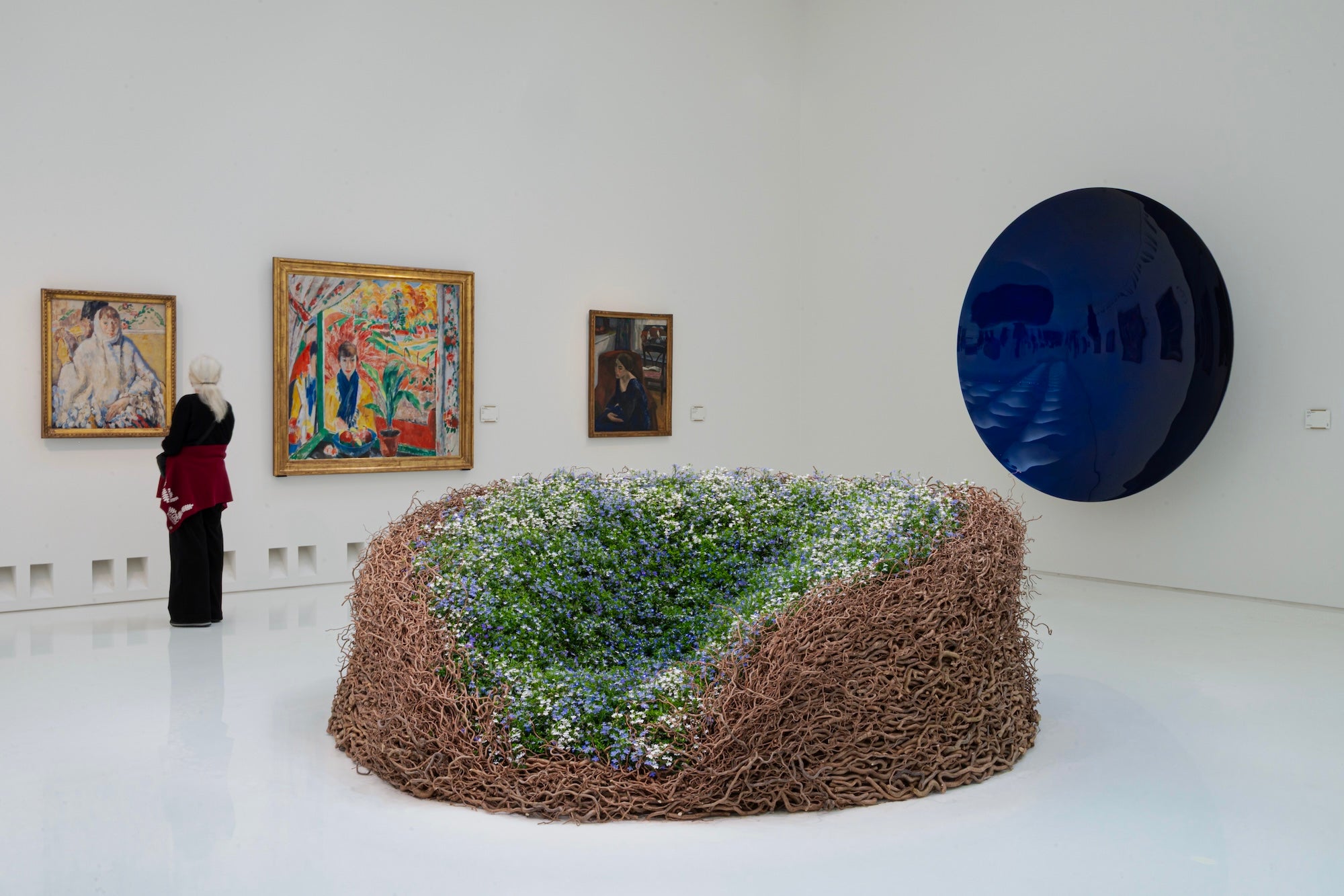 A Living Dialogue in Blue