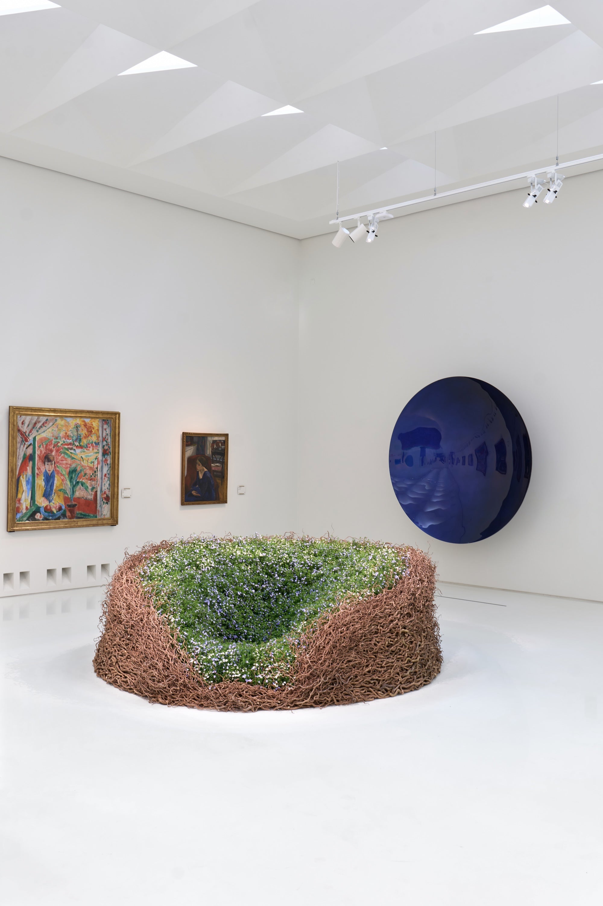 A Living Dialogue in Blue