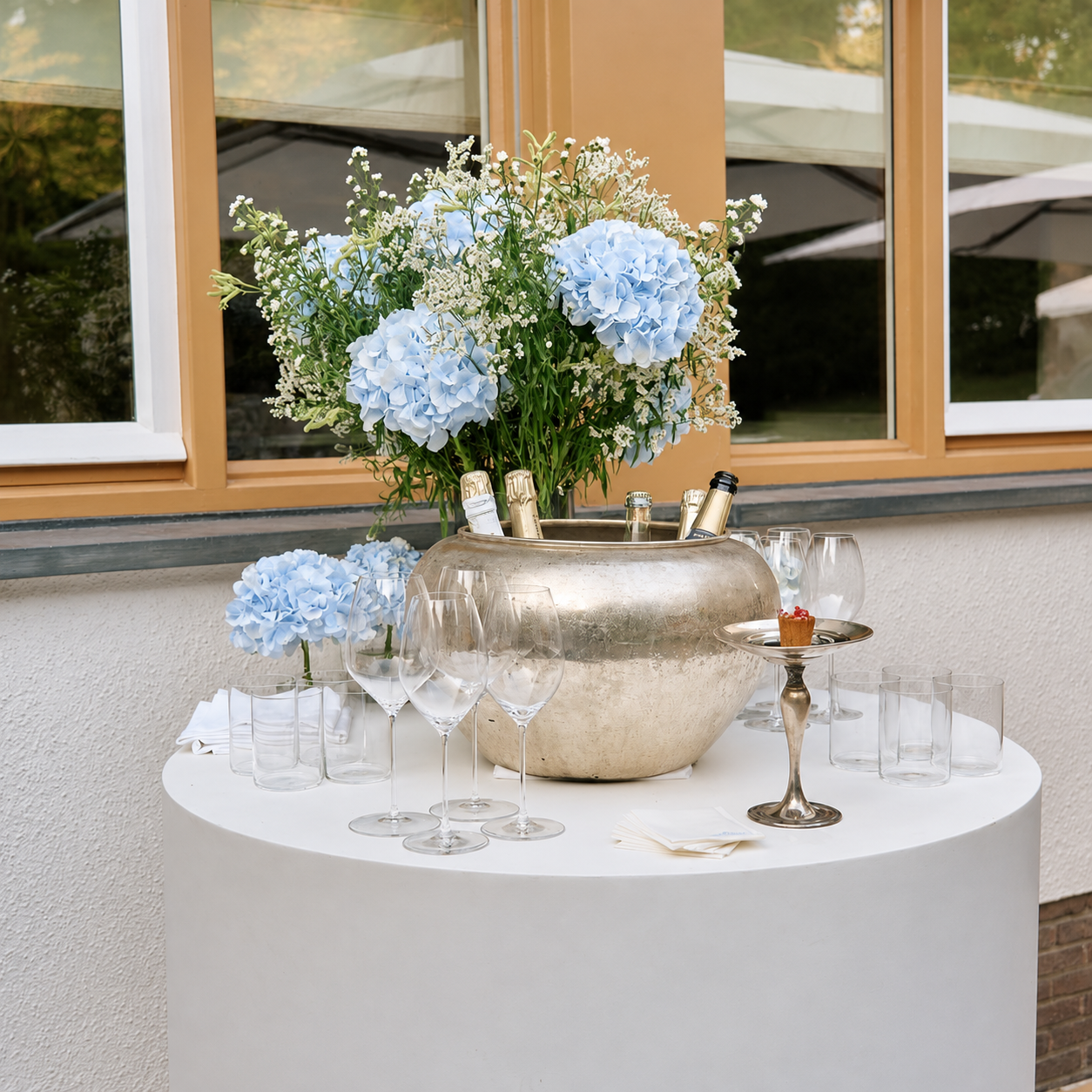 An Endless Garden Table